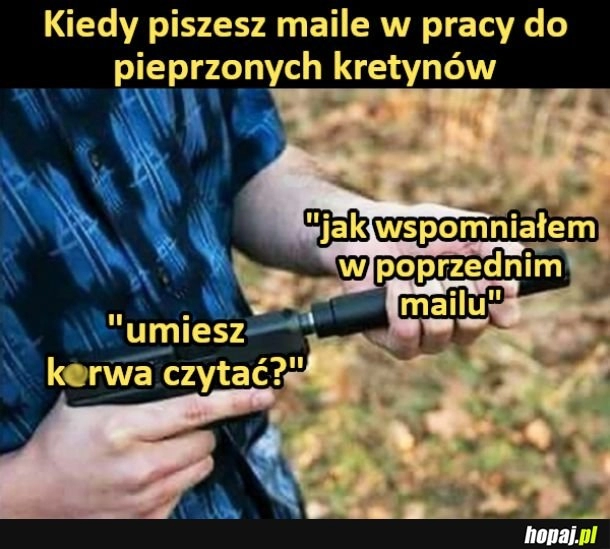 
    Pisanie maili w pracy