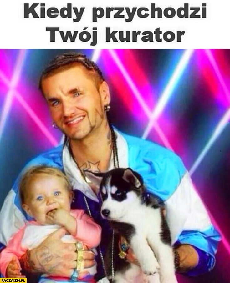 
    Kiedy przychodzi Twój kurator zdjęcie z dzieckiem i szczeniaczkiem