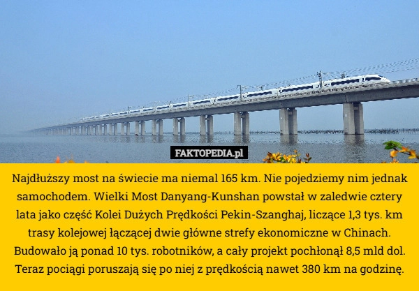 
    Najdłuższy most na świecie ma niemal 165 km. Nie pojedziemy nim jednak samochodem.