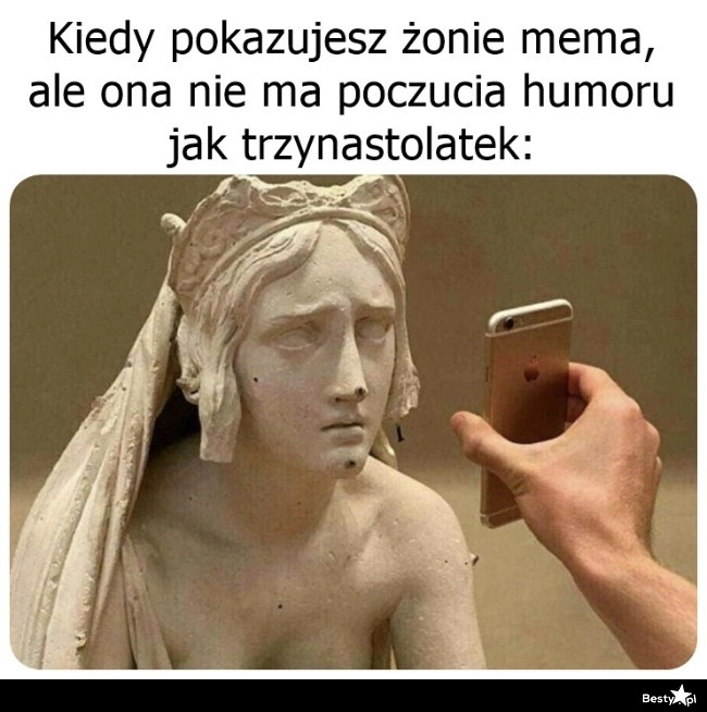 
    Chyba się nie spodobał 