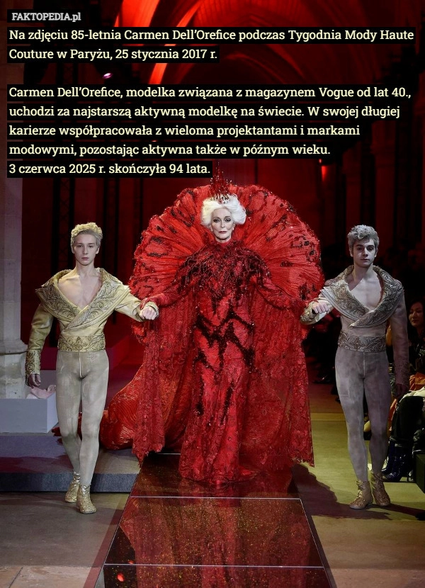 
    Na zdjęciu 85-letnia Carmen Dell’Orefice podczas Tygodnia Mody Haute Couture...